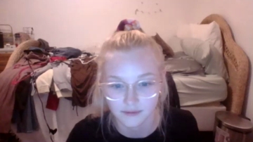 Sexyblondestarr  19-10-2021